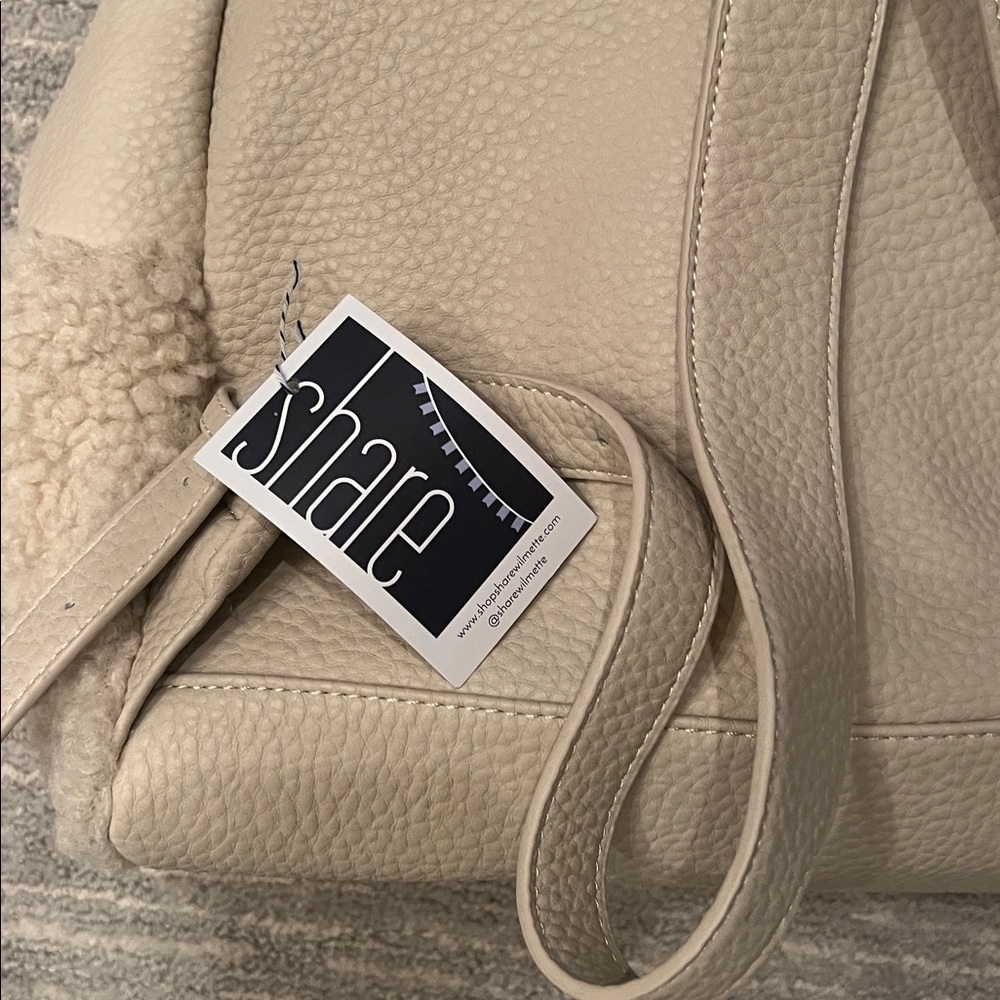 NWT Sherpa Teddy Backpack Cream Faux Leather Mini Backpack Neutral Boho - Picture 2 of 2